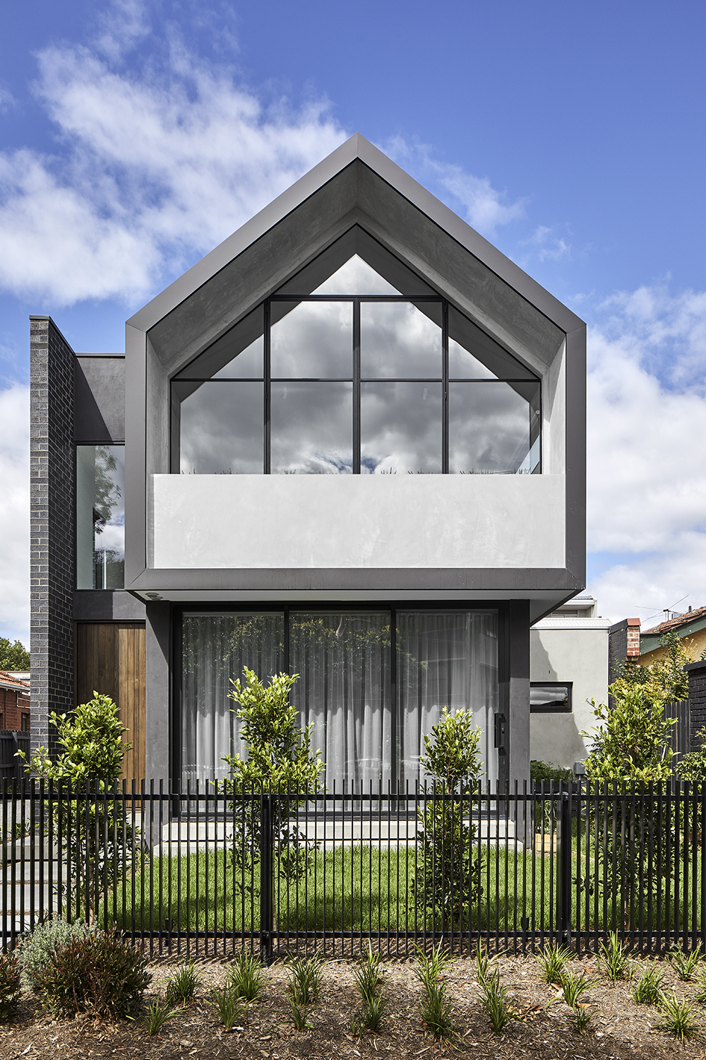 YinjiSpace - Adele Bates X Elwood Residence